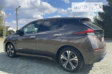 Хэтчбек Nissan Leaf 2018 в Дубно