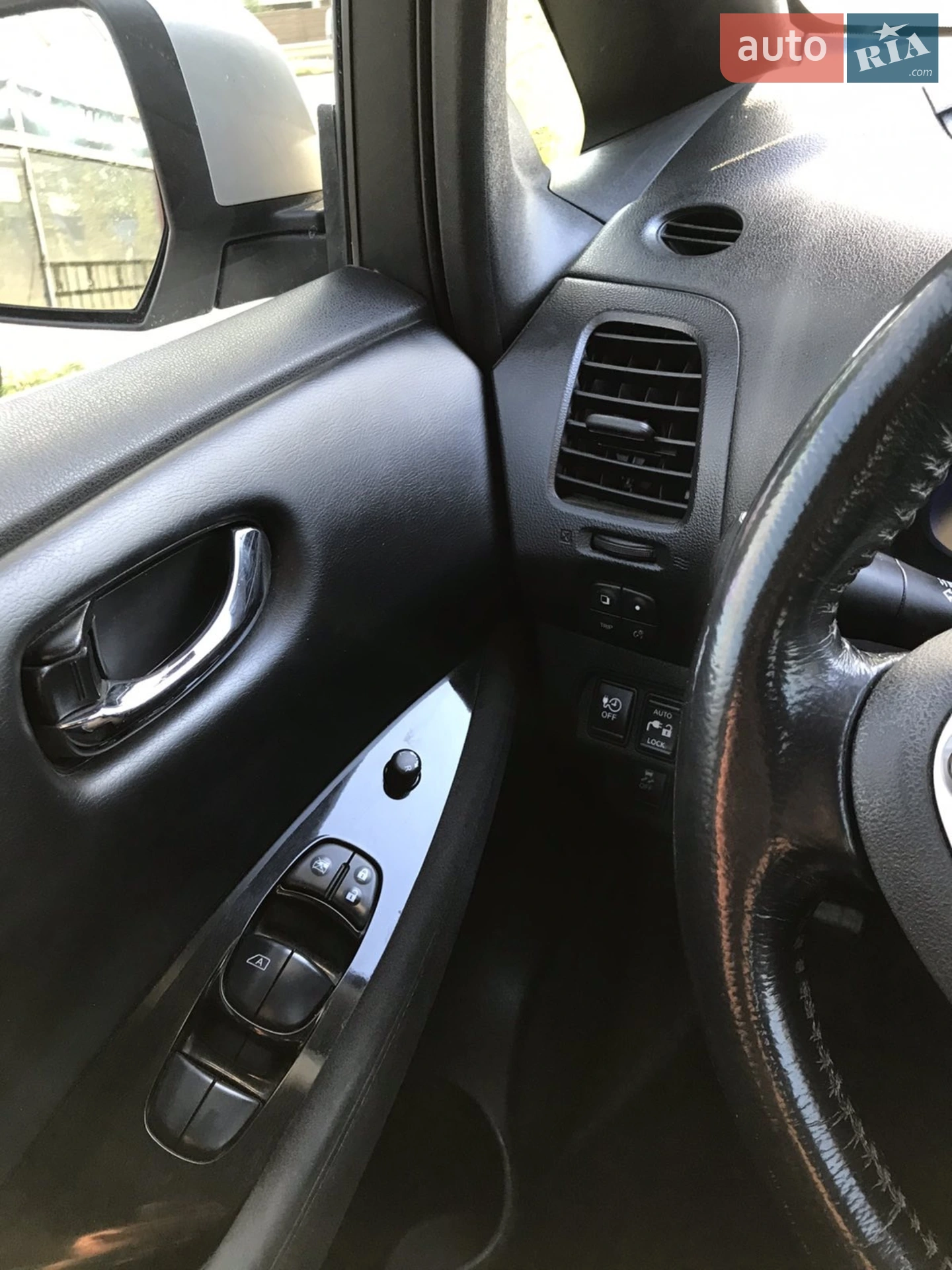 2013 Nissan Leaf - мініатюра 21