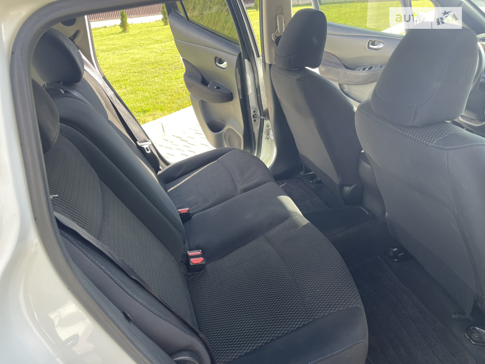 2013 Nissan Leaf - мініатюра 13
