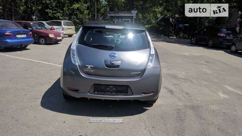 Хетчбек Nissan Leaf 2015 в Харкові