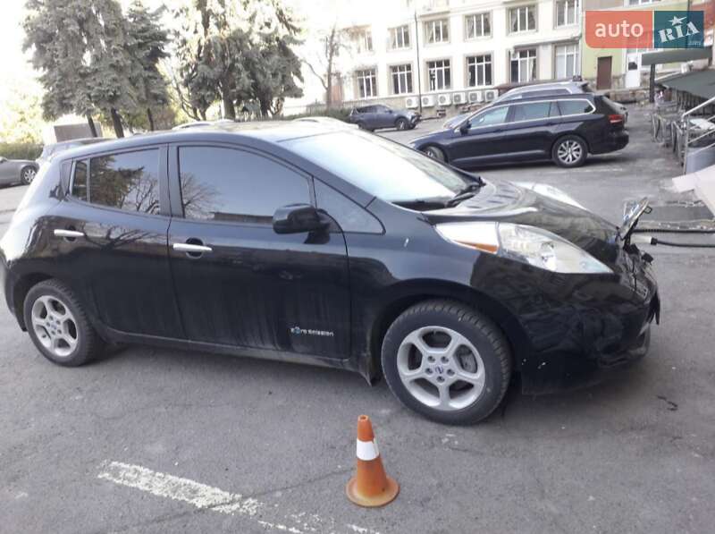Хетчбек Nissan Leaf 2014 в Тернополі фото 7 Хетчбек Nissan Leaf 2014 в Тернополі