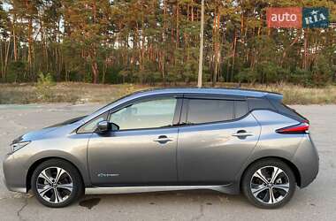 Хэтчбек Nissan Leaf 2018 в Киеве