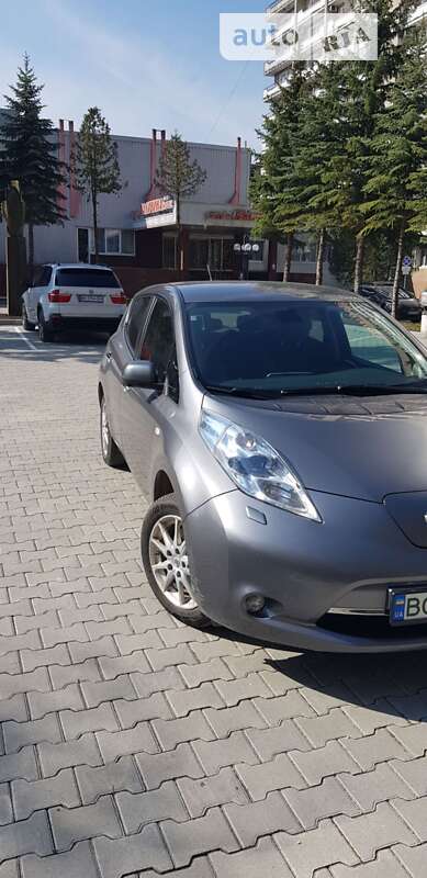Хетчбек Nissan Leaf 2015 в Тернополі фото 13 Хетчбек Nissan Leaf 2015 в Тернополі