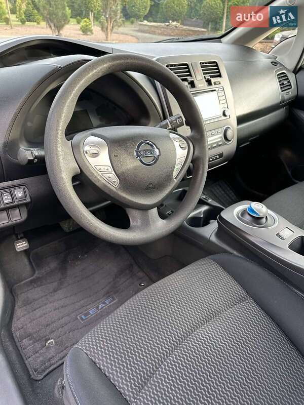 Хетчбек Nissan Leaf 2016 в Житомирі