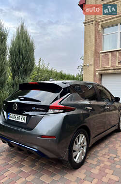 Хэтчбек Nissan Leaf 2021 в Кропивницком