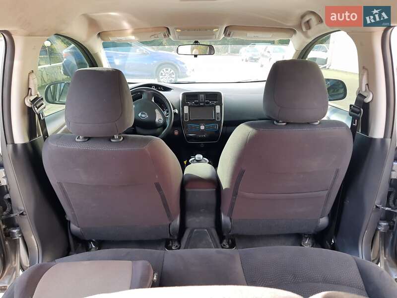 Хэтчбек Nissan Leaf 2017 в Хмельницком