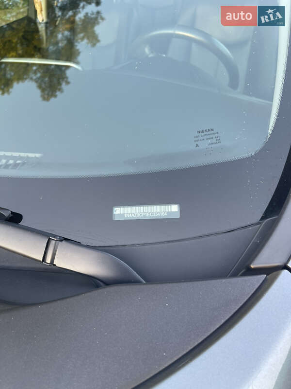 Хетчбек Nissan Leaf 2014 в Дніпрі фото 16 Хетчбек Nissan Leaf 2014 в Дніпрі