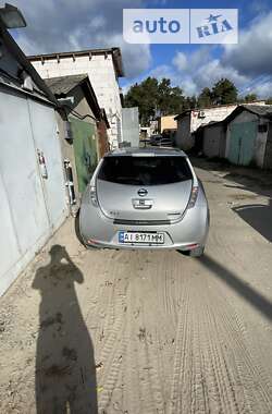 Хетчбек Nissan Leaf 2013 в Києві