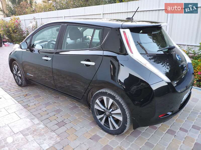 Хэтчбек Nissan Leaf 2016 в Тернополе