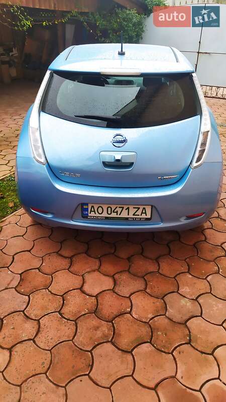 Хетчбек Nissan Leaf 2015 в Ужгороді фото 4 Хетчбек Nissan Leaf 2015 в Ужгороді