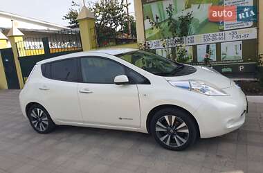 Хэтчбек Nissan Leaf 2017 в Шостке