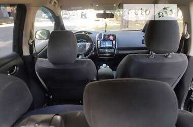 Хэтчбек Nissan Leaf 2014 в 
