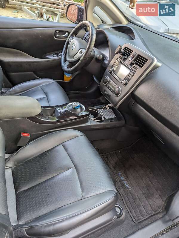 Хетчбек Nissan Leaf 2015 в Одесі фото 4 Хетчбек Nissan Leaf 2015 в Одесі