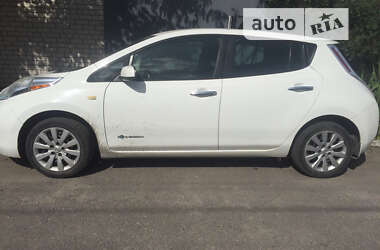 Хэтчбек Nissan Leaf 2014 в Днепре