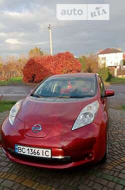 Хэтчбек Nissan Leaf 2015 в Червонограде