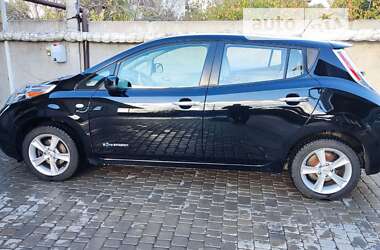 Хетчбек Nissan Leaf 2012 в Южноукраїнську