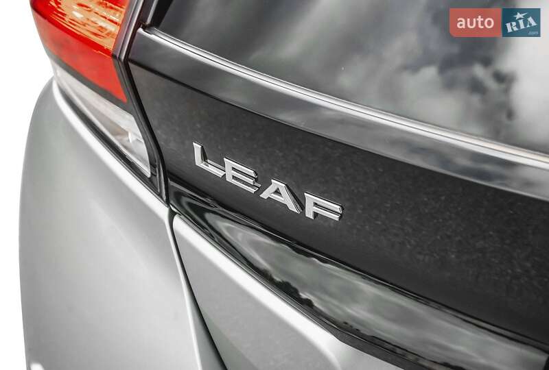 Хетчбек Nissan Leaf 2018 в Києві