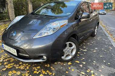 Хэтчбек Nissan Leaf 2013 в Киеве