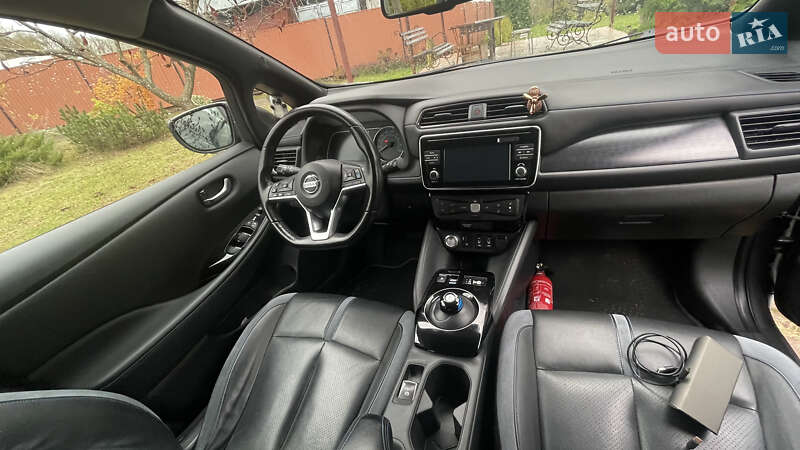 Хетчбек Nissan Leaf 2018 в Львові