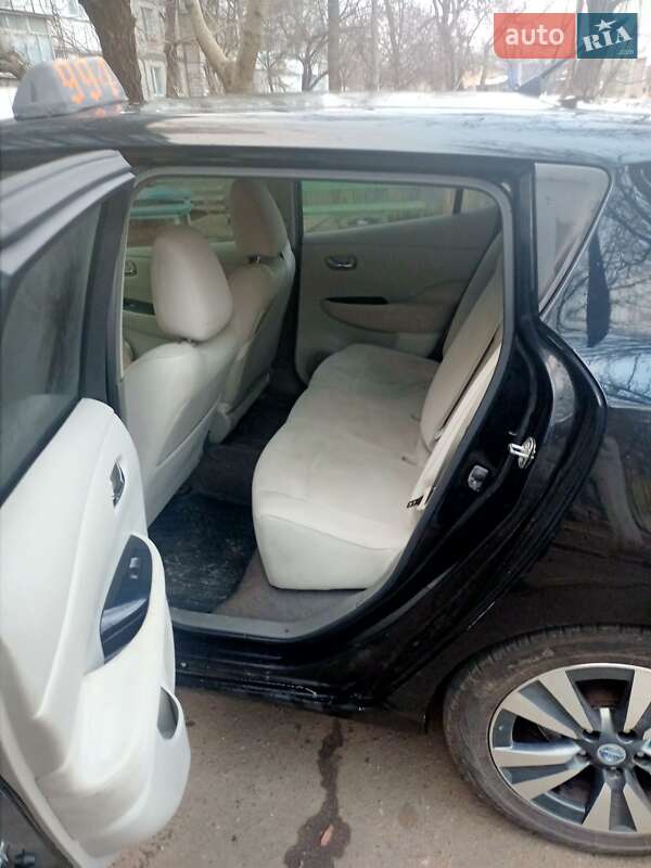 Хетчбек Nissan Leaf 2012 в Миколаєві