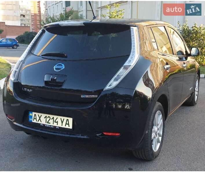 Хетчбек Nissan Leaf 2014 в Харкові