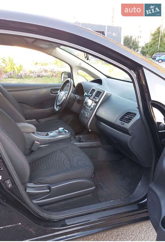 Хетчбек Nissan Leaf 2014 в Харкові