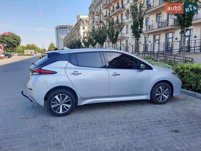 Хэтчбек Nissan Leaf 2018 в Южном фото 2 Хэтчбек Nissan Leaf 2018 в Южном