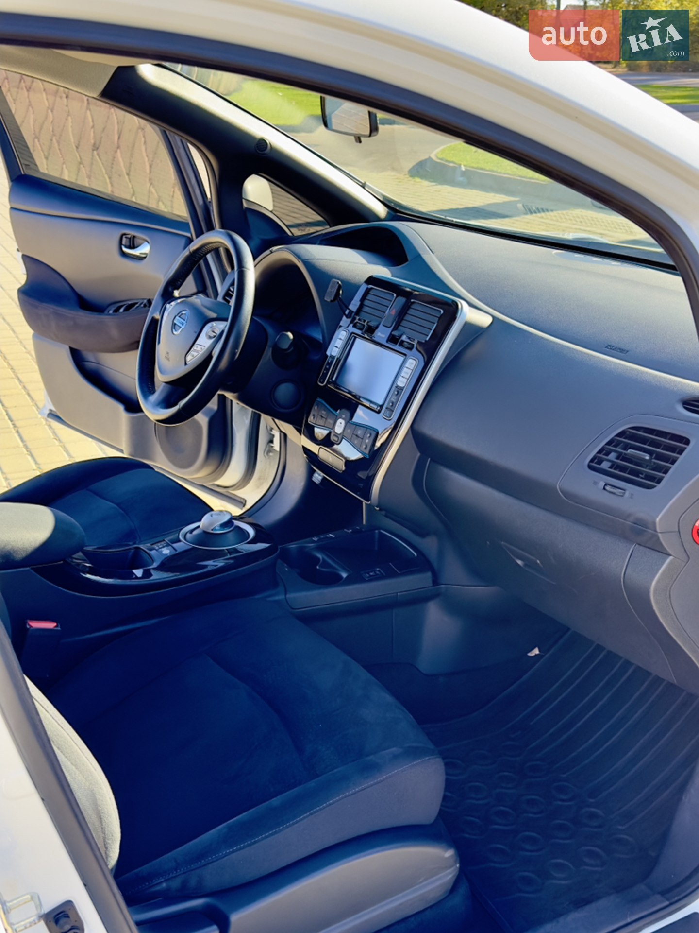 2013 Nissan Leaf - мініатюра 11