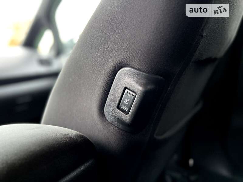 Хэтчбек Nissan Leaf 2013 в Луцке