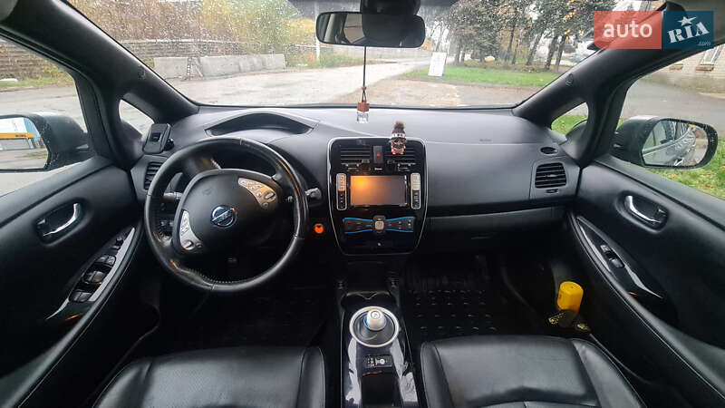 Хэтчбек Nissan Leaf 2013 в Днепре фото 5 Хэтчбек Nissan Leaf 2013 в Днепре