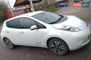 Хэтчбек Nissan Leaf 2014 в Дрогобыче