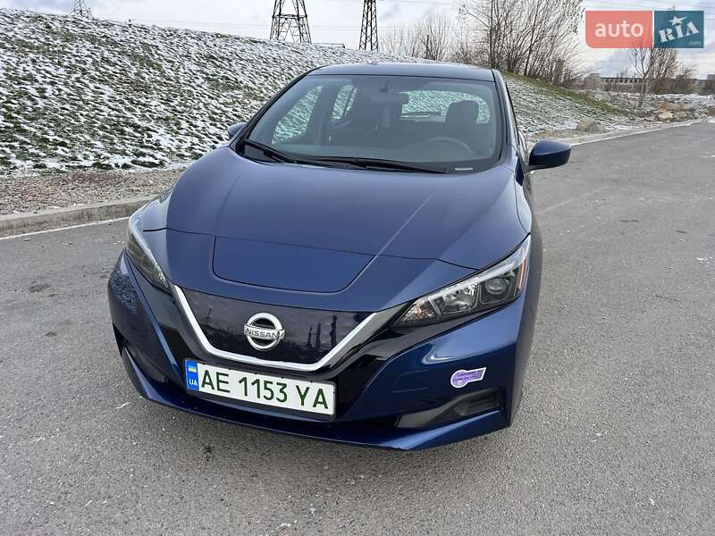 Хетчбек Nissan Leaf 2019 в Дніпрі