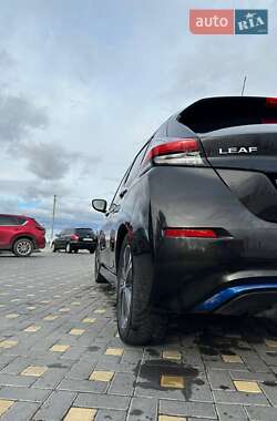 Хэтчбек Nissan Leaf 2018 в 
