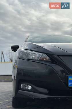 Хэтчбек Nissan Leaf 2018 в 