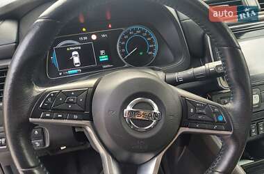 Хэтчбек Nissan Leaf 2018 в 