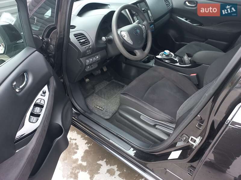 Хетчбек Nissan Leaf 2017 в Житомирі