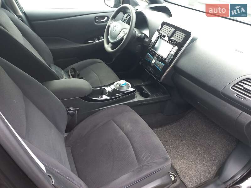 Хетчбек Nissan Leaf 2017 в Житомирі