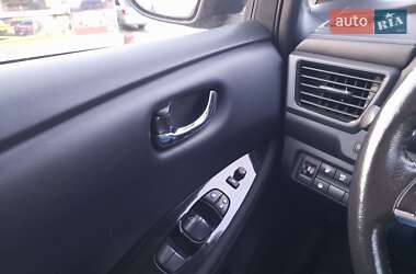 Хэтчбек Nissan Leaf 2018 в Могилев-Подольске