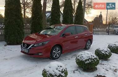 Хэтчбек Nissan Leaf 2019 в 