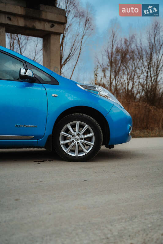Хэтчбек Nissan Leaf 2013 в Львове фото 3 Хэтчбек Nissan Leaf 2013 в Львове