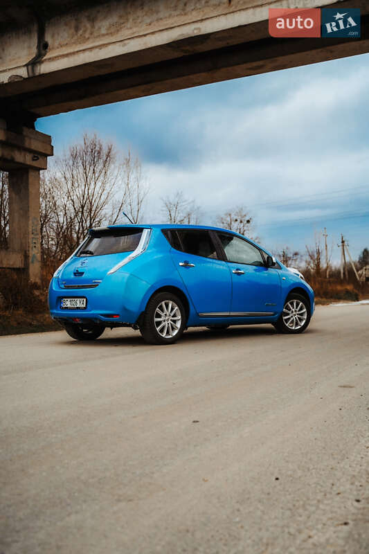 Хэтчбек Nissan Leaf 2013 в Львове фото 7 Хэтчбек Nissan Leaf 2013 в Львове