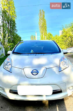 Хэтчбек Nissan Leaf 2016 в Львове