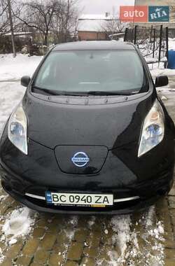 Хэтчбек Nissan Leaf 2013 в Львове