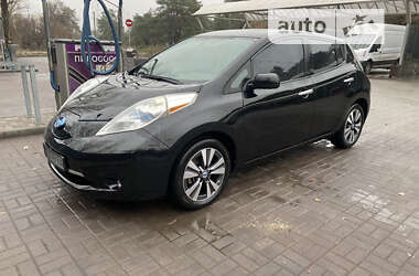 Хэтчбек Nissan Leaf 2013 в Днепре