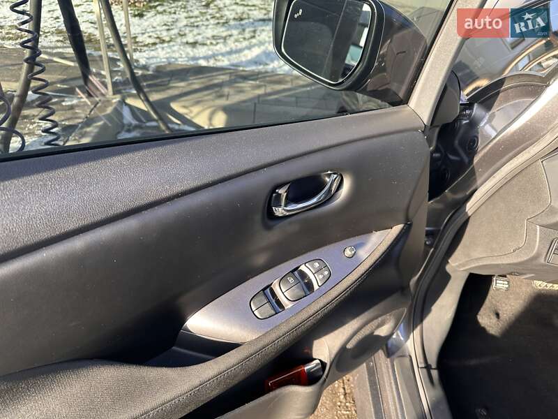 Хетчбек Nissan Leaf 2023 в Луцьку