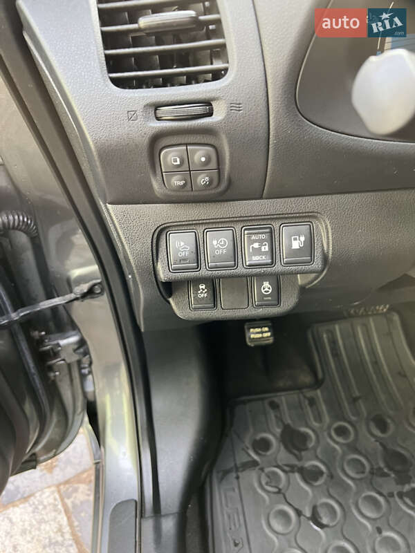 Хэтчбек Nissan Leaf 2013 в Житомире