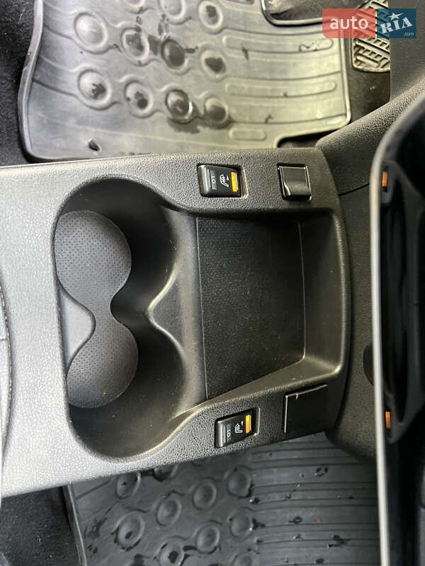 Хэтчбек Nissan Leaf 2013 в Житомире