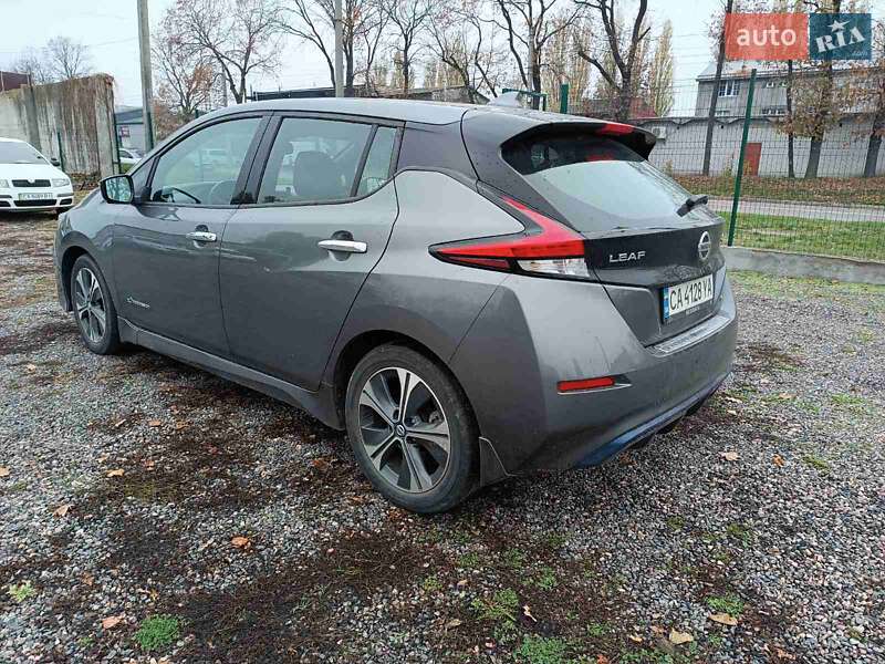 Хетчбек Nissan Leaf 2019 в Черкасах