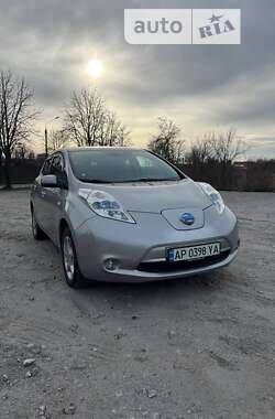 Хэтчбек Nissan Leaf 2014 в Запорожье