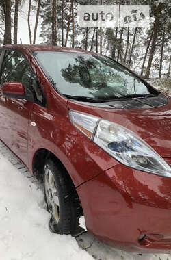 Хэтчбек Nissan Leaf 2012 в Радивилове